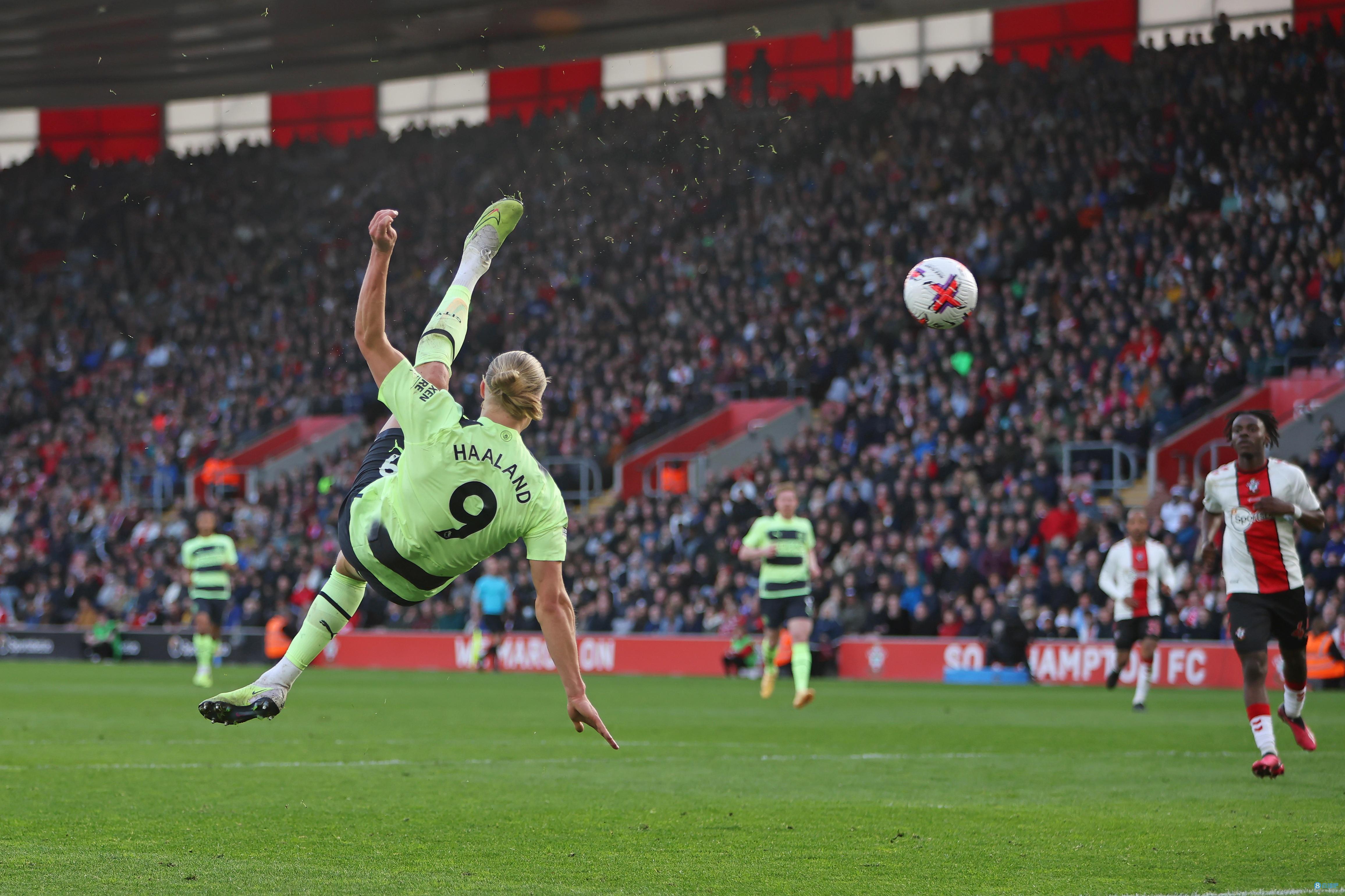 ESPN：维尼修斯续约谈判可能世界杯后重启，皇马内部保持乐观（ESPN：维尼修斯续约谈判或推迟至世界杯后，皇马仍持乐观态度）