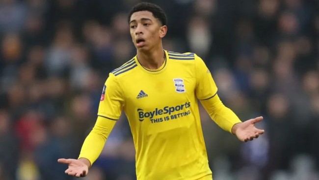 拜仁3比1逆转葡萄牙体育，欧冠小组赛六轮全胜（拜仁3-1逆转葡萄牙体育，欧冠小组六战全胜）